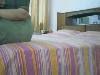Beautiful grown-up Indian Aunty Having dirty clip